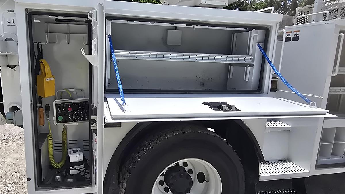 Used Altec T40P Cable Placer on 2024 Freightliner M2 Utility Truck - MH6096