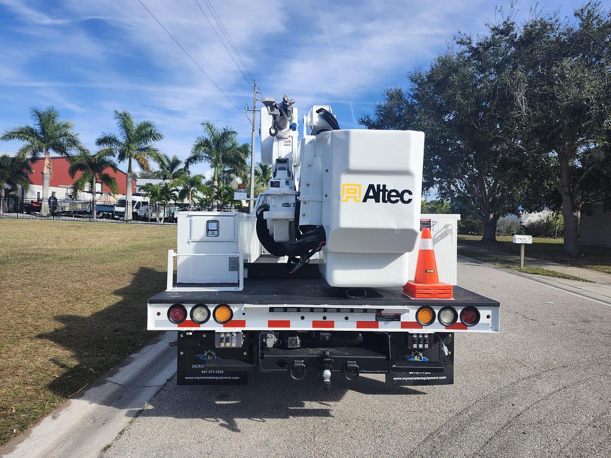 Used Altec AT41M Bucket Boom on 2019 Ford F550 4x4 Crew-Cab Bucket Truck - 96965