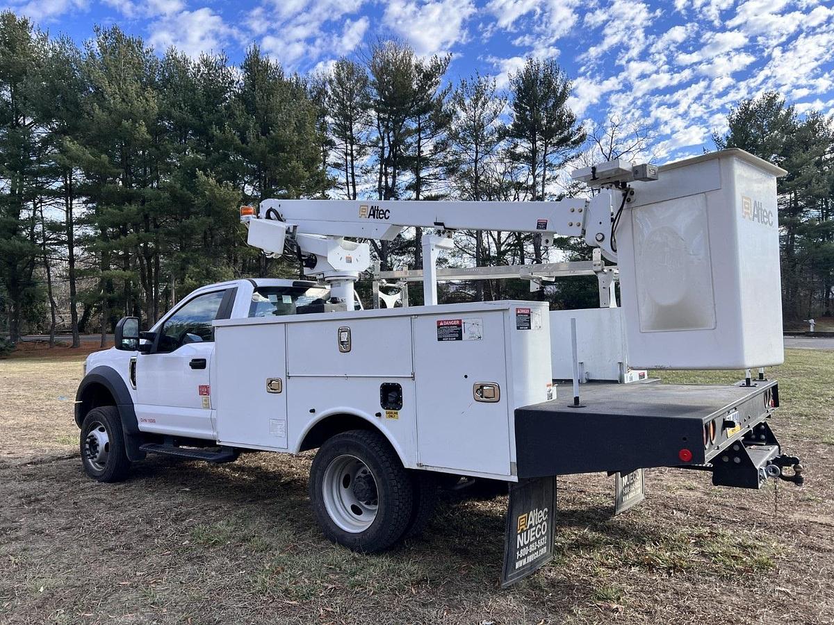 Used Altec AT200A Bucket boom on 2018 Ford F450 Reg Cab Utility Truck - R02774