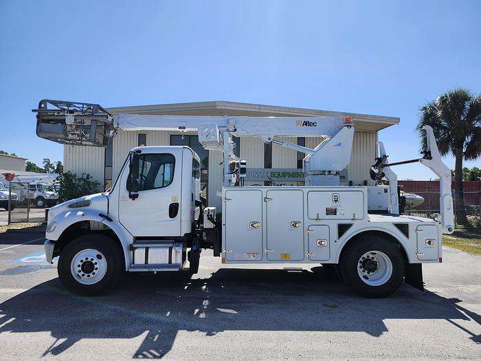 Used Altec T40P Cable Placer on 2018 Freightliner M2-106 Reg Cab Utility Truck - F3089