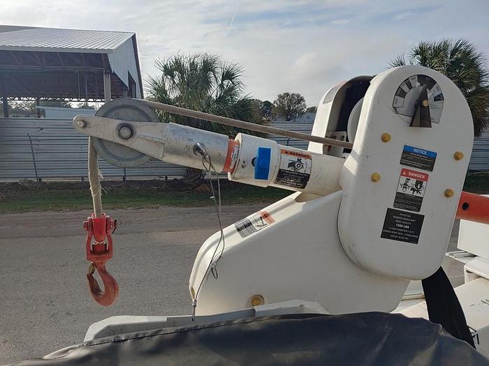 Used Altec AT40M, 45 ft, Articulating & Telescopic Material Handling Bucket Boom on 2016 Ford F550 Reg Cab Utility Truck - 41852