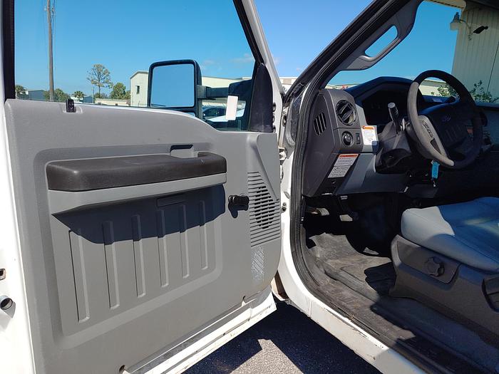 Used Altec AT40-MH 45ft Bucket Boom on 2015 Ford F550 Reg Cab Utility Truck - 65760