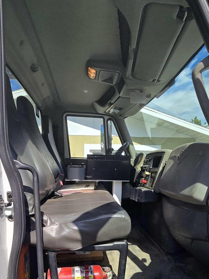 Used Altec AT40C Cable Placer on 2013 International 4300 Reg Cab Utility Truck - F39099