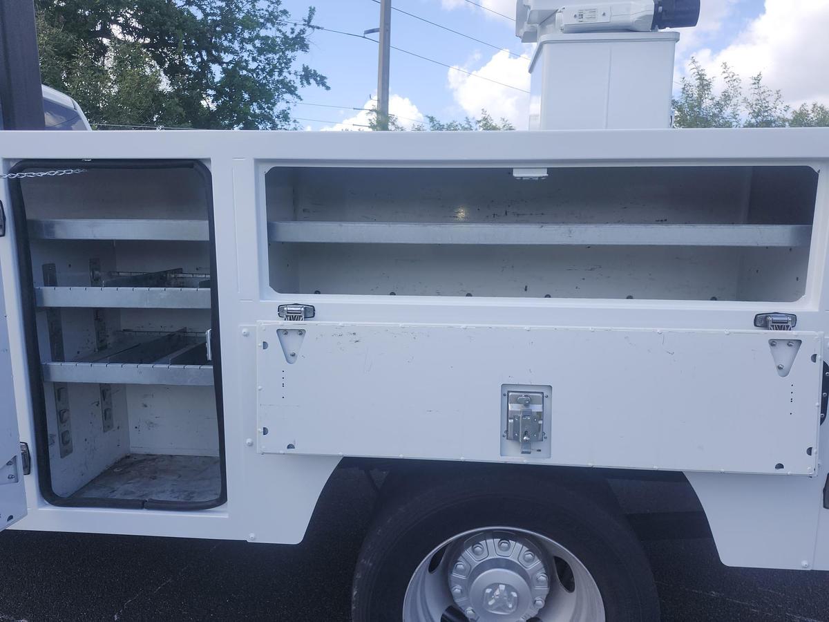 Used Posi-Plus 700-40 34 ft on 2022 Ram 5500 4x2 Cable Placer Bucket Truck - 38321