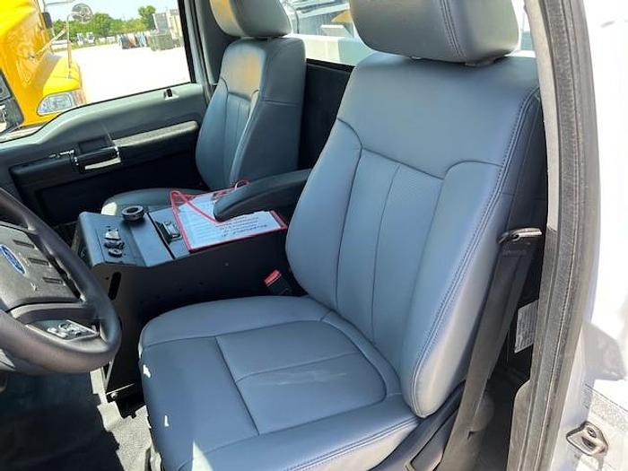 Used Altec AT40M 45ft Bucket Boom on 2016 Ford F550 4X4 Reg Cab Utility Truck - C41868