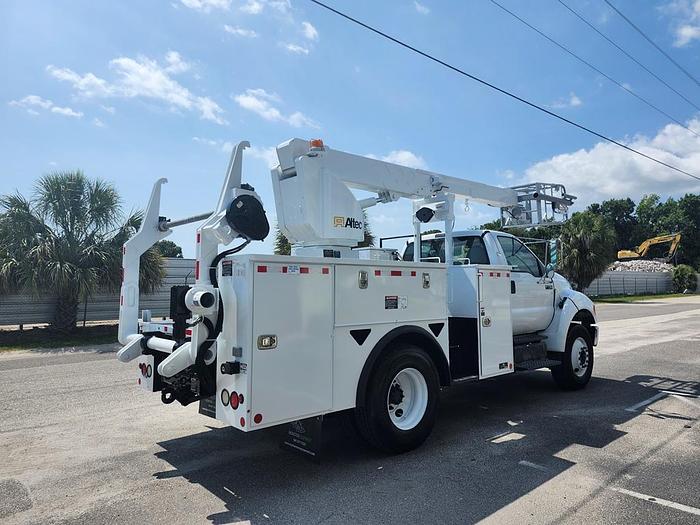 Used Altec AT40P Cable Placer on 2015 Ford F-750 XL Non-CDL Reg Cab Utility Truck - 75335