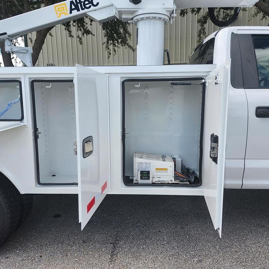 Used Altec AT235P Cable Placer on 2017 Ford F550 Utility Truck - 91911