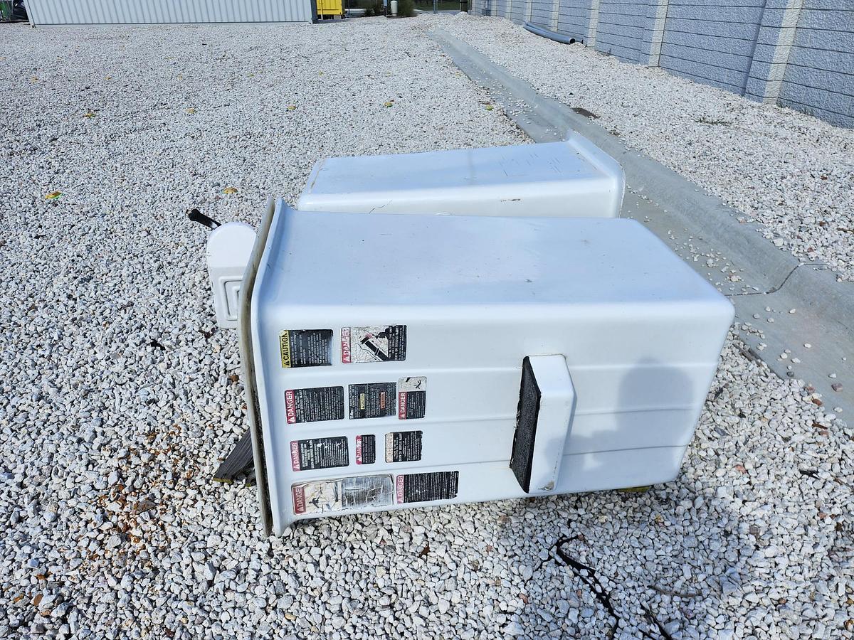 Used Altec Digger Derrick Insulated Man Bucket - DM47-24