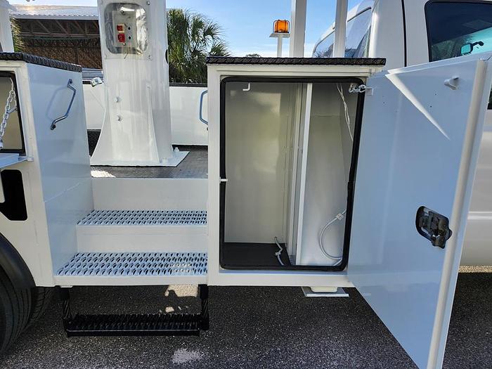 Used Versalift VST-47-SI 52' WH Bucket Boom on 2016 Ford F550 Reg Cab Utility Truck - 29260