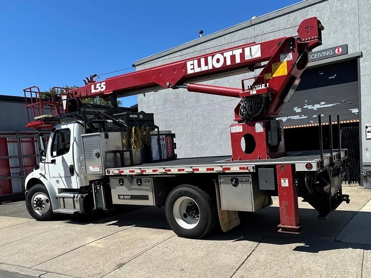 Used Elliott L55 Sign Crane on 2020 Freightliner M2-106 Non-CDL Reg Cab Flatbed Truck - ME3290