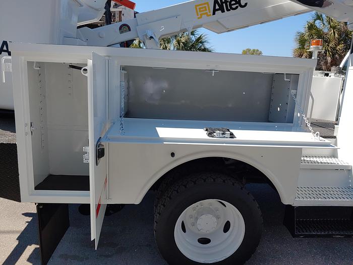 Used Altec AT40-MH 45ft Bucket Boom on 2015 Ford F550 Reg Cab Utility Truck - 65760