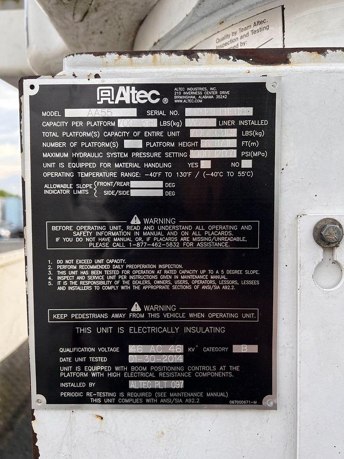 Used Altec AA55-MH 60ft Bucket Boom on 2015 Freightliner M2-106 Reg Cab Utility Truck - RA2157