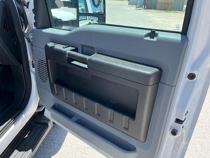 Used Altec AT40M 45ft Bucket Boom on 2016 Ford F550 4X4 Reg Cab Utility Truck - C41868