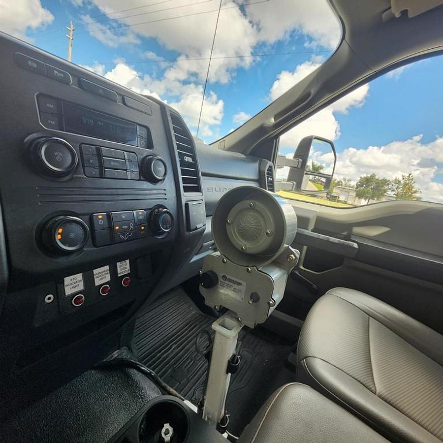 Used Altec AT235P Cable Placer on 2017 Ford F550 Utility Truck - 91911