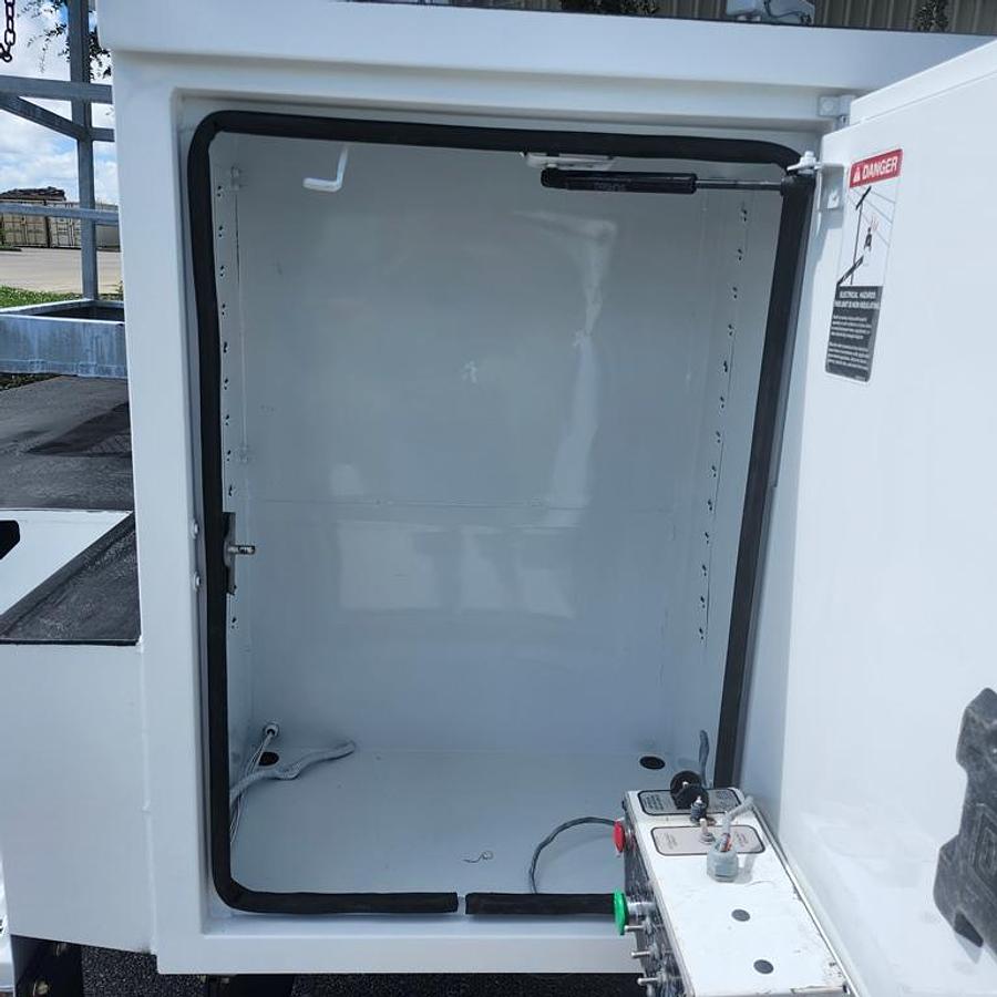 Used Altec AT235P Cable Placer on 2017 Ford F550 Utility Truck - 91911