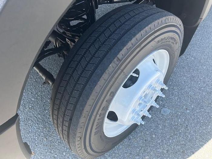 Used Altec AT40G 45ft Bucket Boom on 2017 Ford F550 Reg Cab Utility Truck - C05116