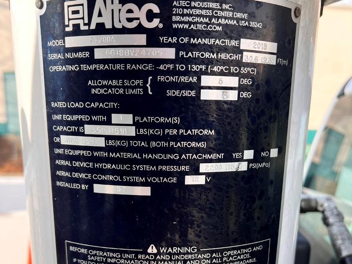 Used Altec AT200A Bucket boom on 2018 Ford F450 Reg Cab Utility Truck - R02774