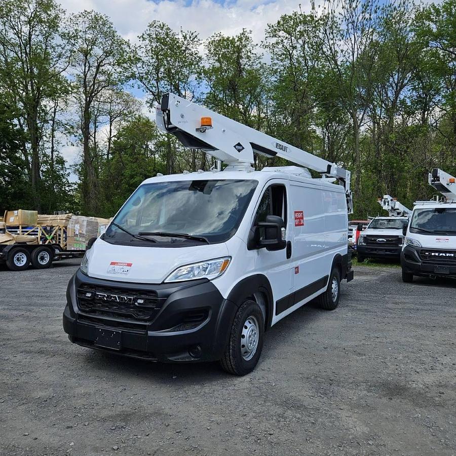 Used Versalift VANTEL29 NE Bucket Van on 2023 RAM 3500 VAN - R52427