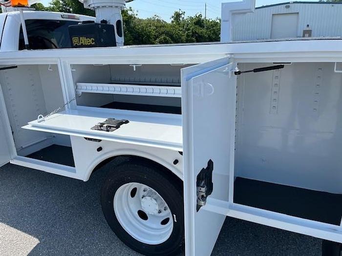 Used Altec AT40G Bucket Boom on 2014 Ford F550 Reg Cab Utility Truck - C70634