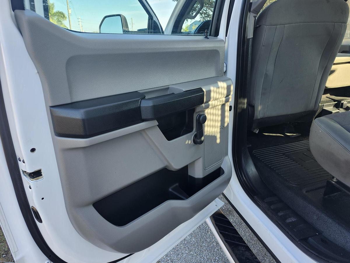 Used Altec AT41M Bucket Boom on 2019 Ford F550 4x4 Crew-Cab Bucket Truck - 96965