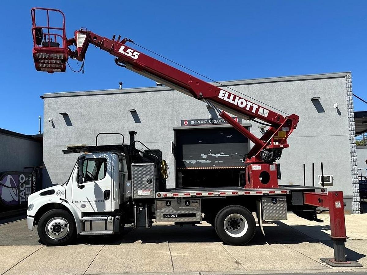 Used Elliott L55 Sign Crane on 2020 Freightliner M2-106 Non-CDL Reg Cab Flatbed Truck - ME3290