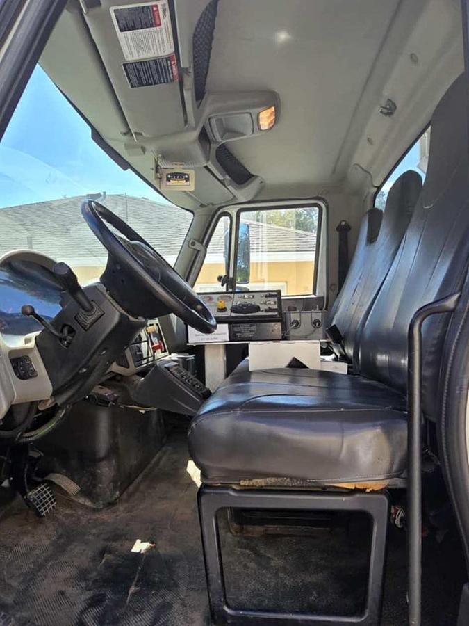 Used Altec AT40C Cable Placer on 2013 International 4300 Reg Cab Utility Truck - F39099