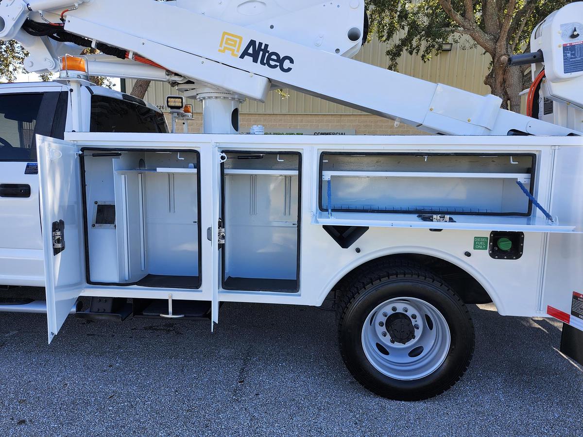 Used Altec AT41M Bucket Boom on 2019 Ford F550 4x4 Reg Cab Service Truck - 15762