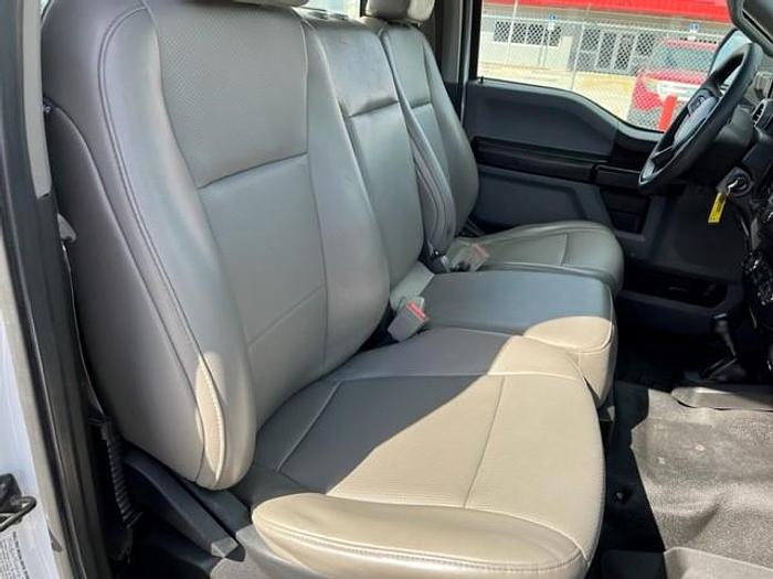 Used Versalift VST-40I 45ft Bucket Boom on 2018 Ford F550 4X4 Reg Cab Utility - C66805