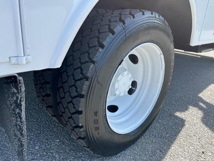 Used Altec AT37G Bucket Bom on 2014 Ford F550 4X4 Utility Truck - C17995