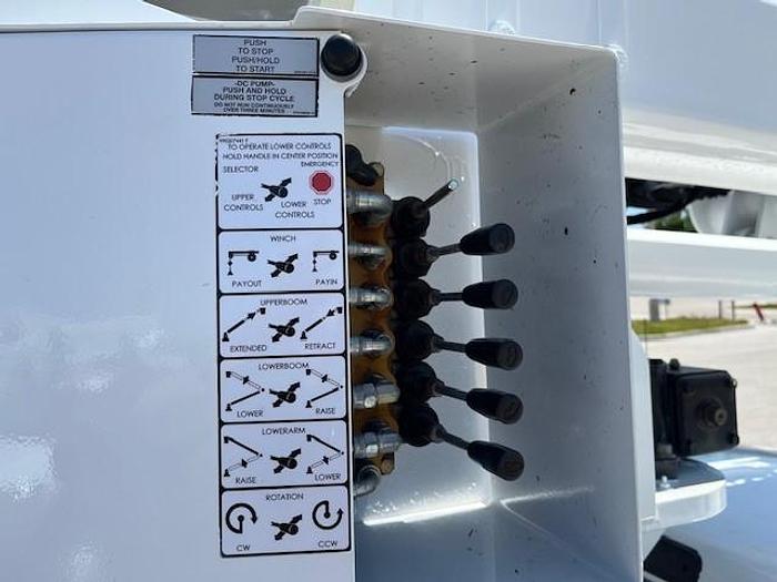 Used Altec AT40M 45ft Bucket Boom on 2016 Ford F550 4X4 Reg Cab Utility Truck - C41868