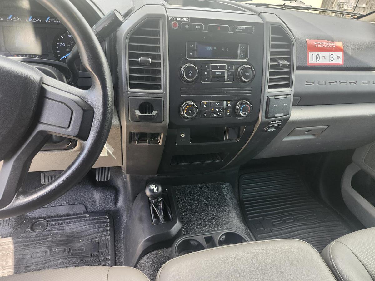 Used 2019 Altec AT48M Bucket Boom on a 2019 Ford F550 4x4 Regular Cab Utility Truck - 15672