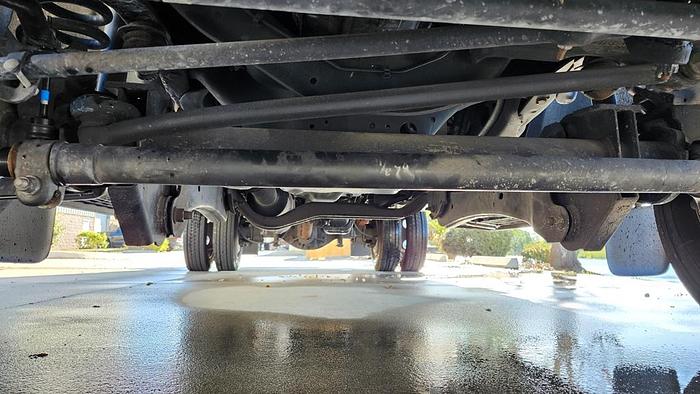 Used Altec AT40S Bucket Boom on 2016 Ford F550 Reg Cab Utility Truck - 72785