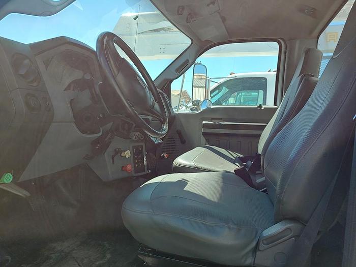 Used Terex Commander C4047 Digger Derrick on 2011 Ford F750 Reg Cab Utility Truck - 96762