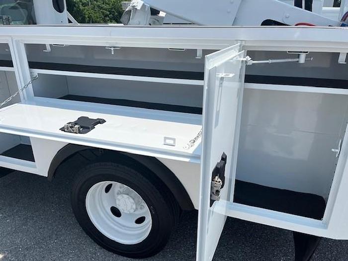 Used Altec AT41M Bucket Boom on 2019 Ford F550 Utility Truck - 57108
