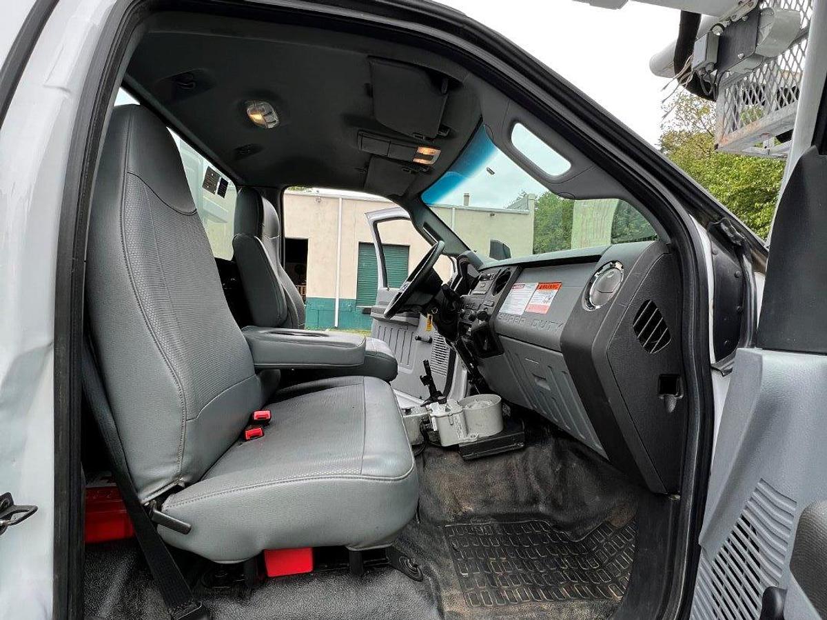 Used 2018 Ford F750 Reg Cab Utility Reel Truck - R08356