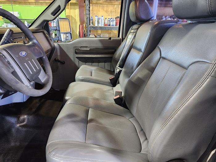 Used Versalift VST-47-SI 52' WH Bucket Boom on 2016 Ford F550 Reg Cab Utility Truck - 29260