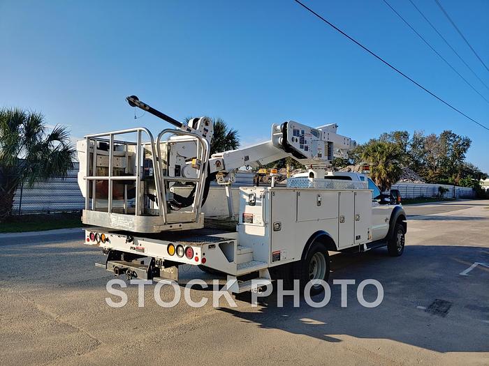 Used Altec AT40S Bucket Boom on 2016 Ford F550 Reg Cab Utility Truck - 72785