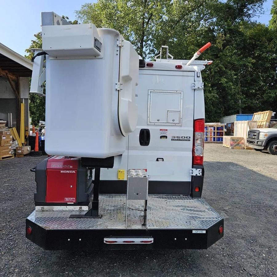 Used Versalift VANTEL29 NE Bucket Van on 2023 RAM 3500 VAN - R57611