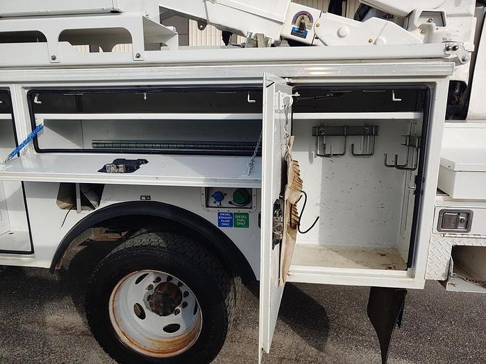 Used Altec AT40M, 45 ft, Articulating & Telescopic Material Handling Bucket Boom on 2016 Ford F550 Reg Cab Utility Truck - 41852