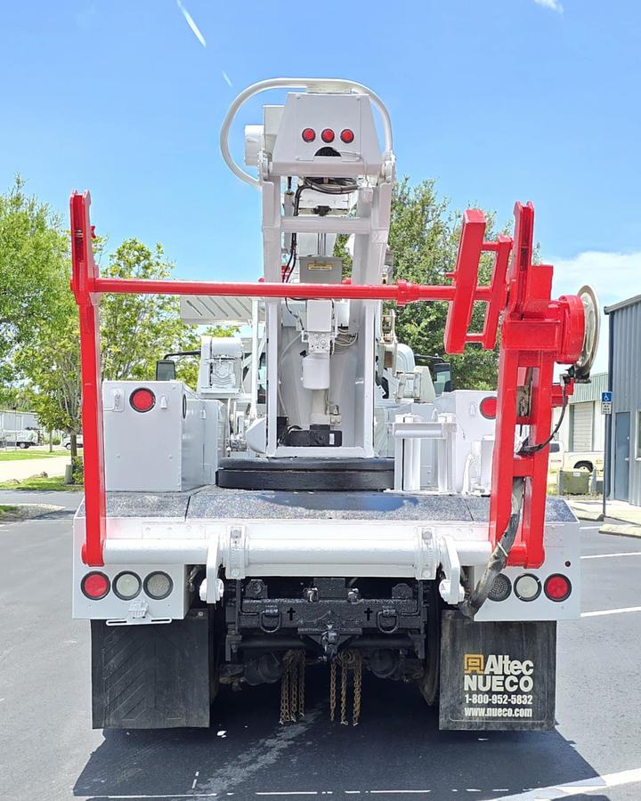 Used Altec AT40C Cable Placer on 2013 International 4300 Reg Cab Utility Truck - F39099