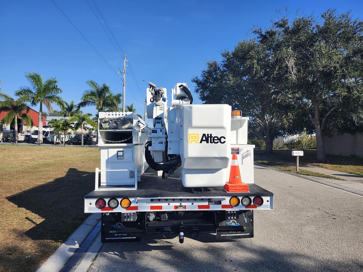 Used Altec AT41M Bucket Boom on 2019 Ford F550 4x4 Crew-Cab Bucket Truck - 96965