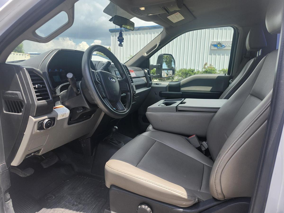 Used 2019 Altec AT48M Bucket Boom on a 2019 Ford F550 4x4 Regular Cab Utility Truck - 15672