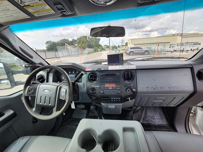 Used Altec AT40-MH Bucket Boom on 2015 Ford F550 Regular Cab Utility Truck - H21805