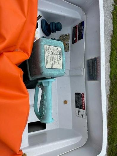 Used Altec AT40M 45ft Bucket Boom on 2012 Ford F550 4x4 Reg Cab Utility Truck - C11105