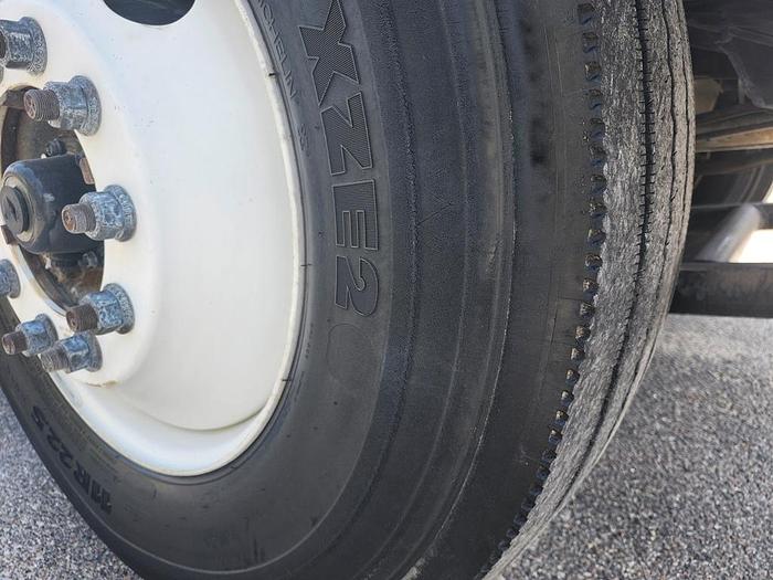 Used Altec AT40P Cable Placer on 2015 Ford F-750 XL Non-CDL Reg Cab Utility Truck - 75335