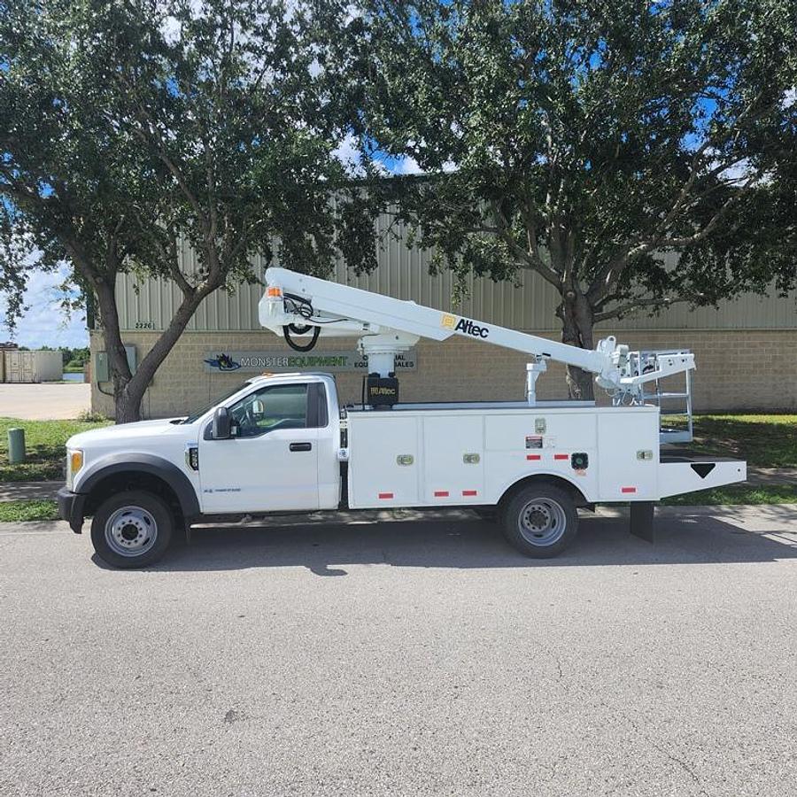 Used Altec AT235P Cable Placer on 2017 Ford F550 Utility Truck - 91911