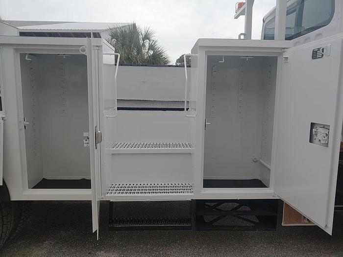 Used Altec DM47BTR Digger Derrick on 2015 Freightliner M2 106 4x4 Reg Cab Utility Truck - C1733