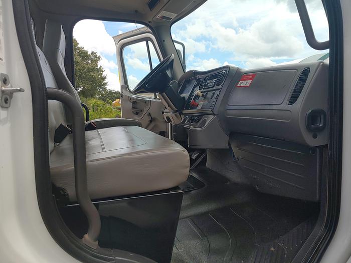 Used Altec AM55-MH Over Center Bucket Boom on 2014 Freightliner M2 106 4x4 Utility Truck - W9313