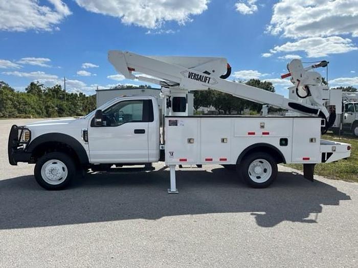 Used Versalift VST-40I 45ft Bucket Boom on 2018 Ford F550 4X4 Reg Cab Utility - C66805