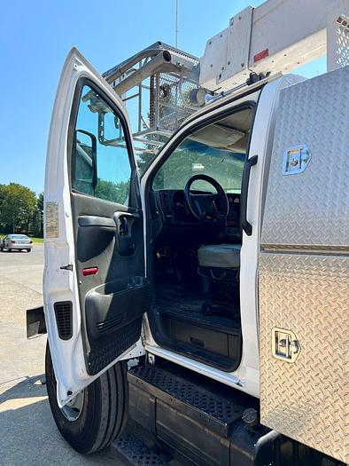 Used Altec AP45A Cable Placer on 2008 GMC C8500 Reg Cab Utility Truck - R07877